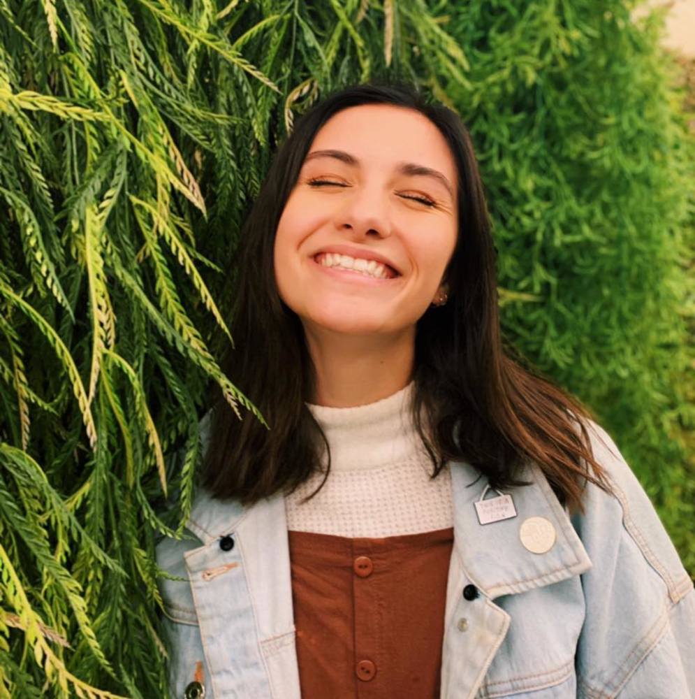 Meet your Posher, Adriana